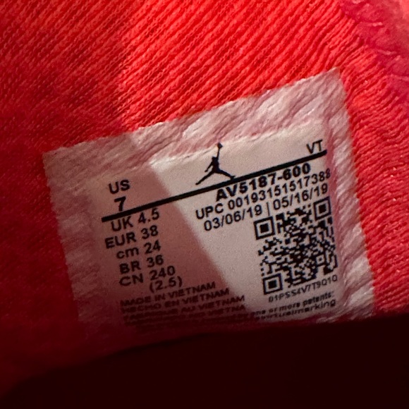 Nike shoes no box - Picture 3 of 9